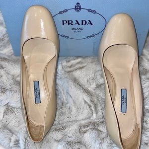Women Prada shoes Condition/Like New. Comes With Original Prada Dust Bag and box